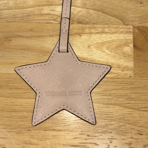 Michael Kors Blush Saffiano Leather Star Shaped Bag Charm - Picture 3 of 6